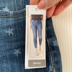 NWT, Time and Tru Star Jeans — Size 4!!
